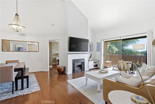 384 Redondo 401, Long Beach, CA 90814