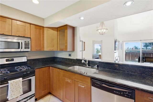 384 Redondo 401, Long Beach, CA 90814