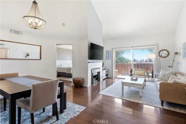 384 Redondo 401, Long Beach, CA 90814