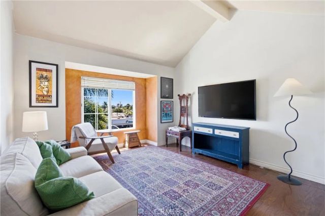 384 Redondo 401, Long Beach, CA 90814