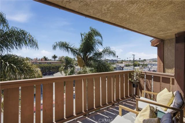 384 Redondo 401, Long Beach, CA 90814