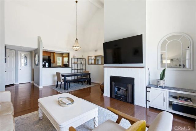 384 Redondo 401, Long Beach, CA 90814