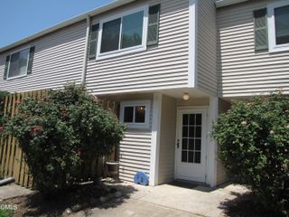220 Elizabeth Street Apt B2, Chapel Hill, NC 27514