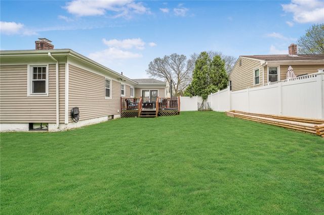 6 Longmeadow Drive, North Providence, RI 02904