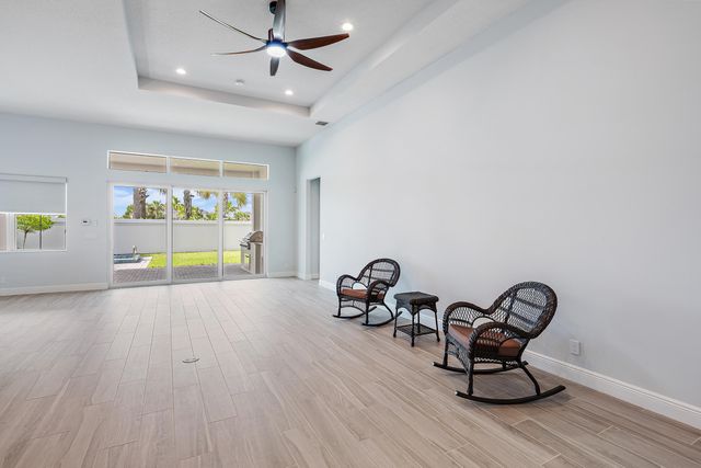 9901 Regency Way, Palm Beach Gardens, FL 33412