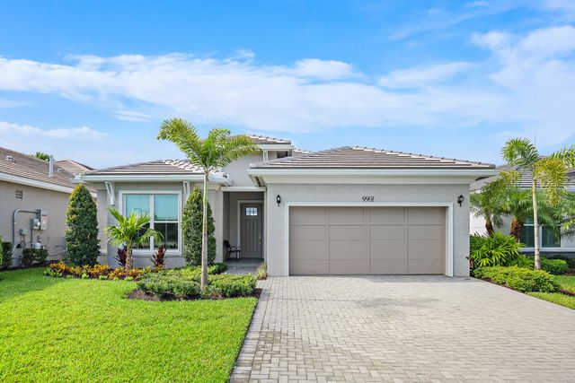 9901 Regency Way, Palm Beach Gardens, FL 33412