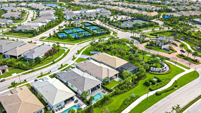 9901 Regency Way, Palm Beach Gardens, FL 33412
