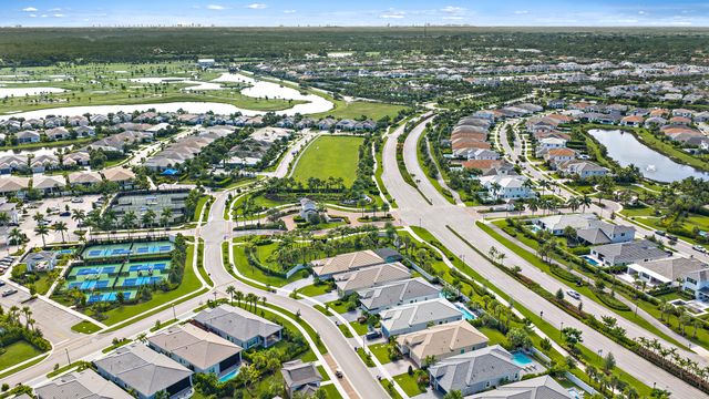 9901 Regency Way, Palm Beach Gardens, FL 33412