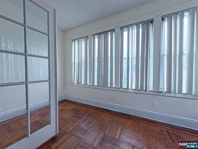 69 Wagner Place, Irvington, NJ 07111