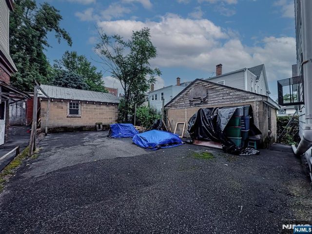 69 Wagner Place, Irvington, NJ 07111