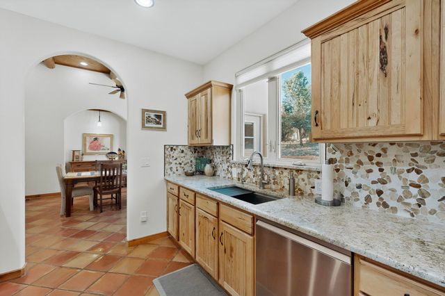 6 Naomi Drive, Tijeras, NM 87059