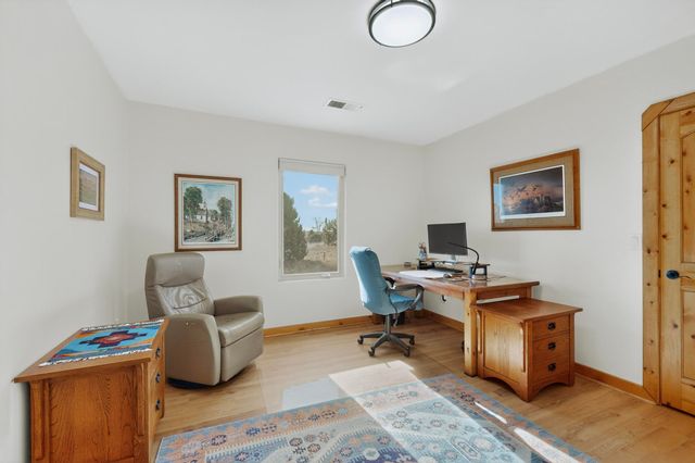 6 Naomi Drive, Tijeras, NM 87059