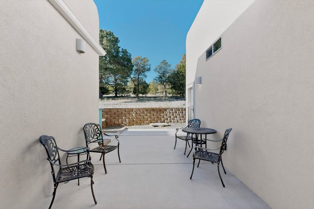 6 Naomi Drive, Tijeras, NM 87059