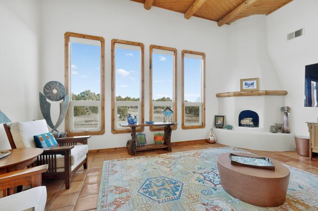 6 Naomi Drive, Tijeras, NM 87059