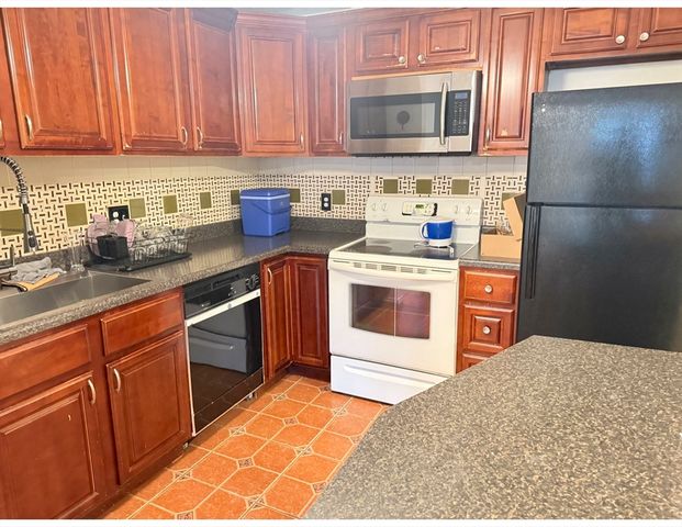 740 Central St. R24, Leominster, MA 01453