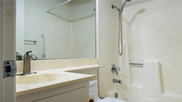 18242 Parkview 106, Huntington Beach, CA 92648