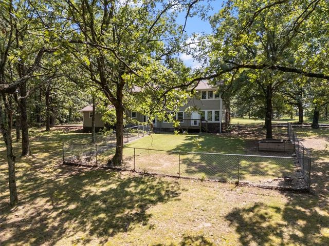 16603 Parks Corner Road, Prairie Grove, AR 72753