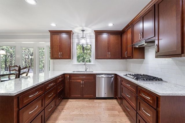 16603 Parks Corner Road, Prairie Grove, AR 72753