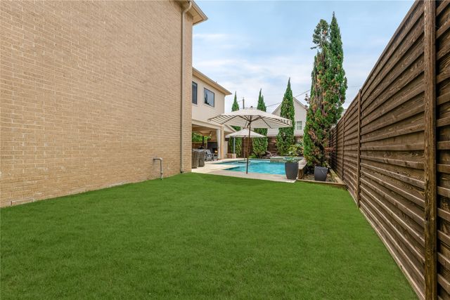 6910 Huff Trail, Dallas, TX 75214