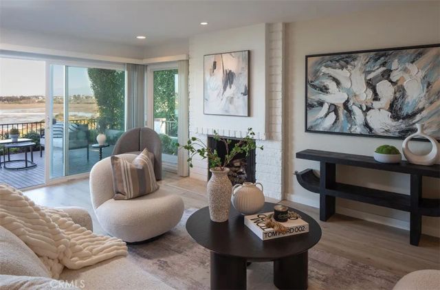 2175 Vista Entrada, Newport Beach, CA 92660