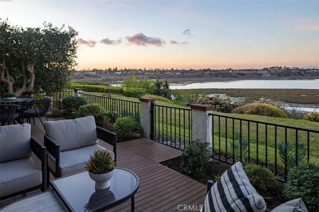 2175 Vista Entrada, Newport Beach, CA 92660