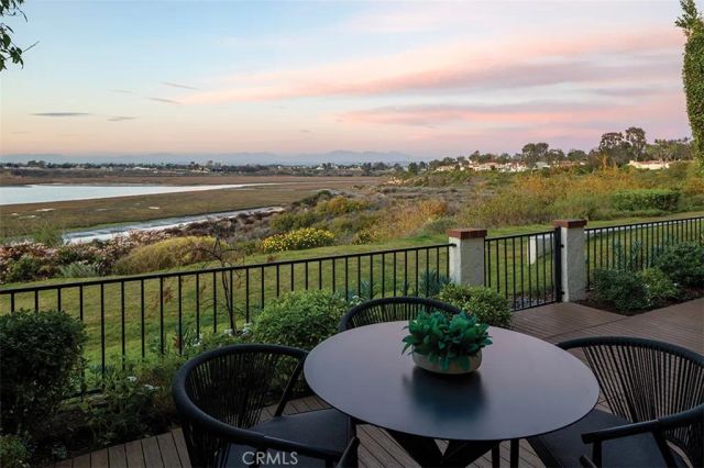 2175 Vista Entrada, Newport Beach, CA 92660