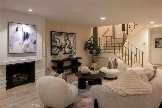 2175 Vista Entrada, Newport Beach, CA 92660