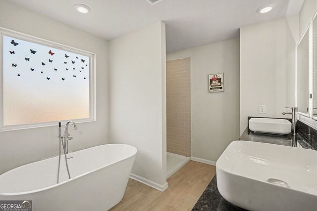 318 W Sandy Creek Drive, Covington, GA 30014