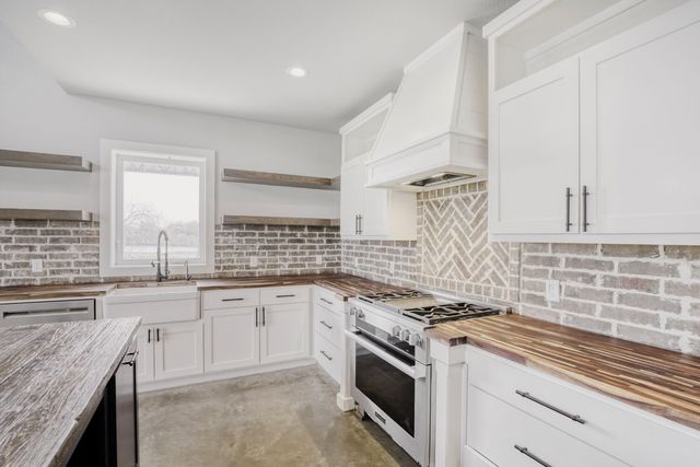 2515 County 141 Road, Kaufman, TX 75142