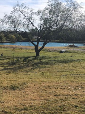 2515 County 141 Road, Kaufman, TX 75142