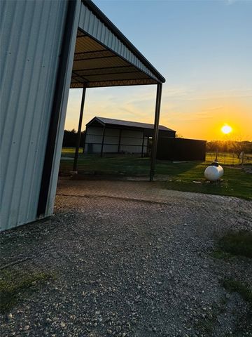 2515 County 141 Road, Kaufman, TX 75142