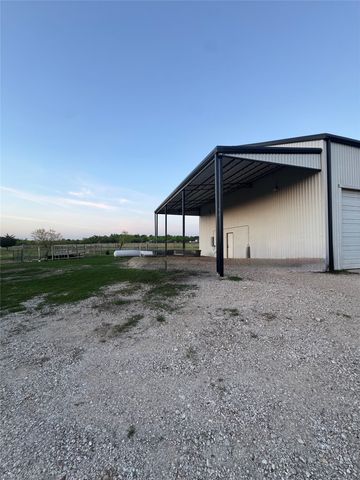 2515 County 141 Road, Kaufman, TX 75142