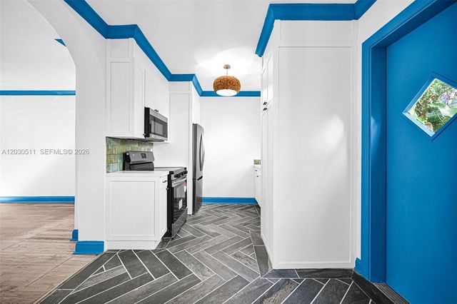 1605 Michigan Avenue 929, Miami Beach, FL 33139
