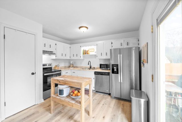 202 Jim Thorpe Dr, Clarksville, TN 37042