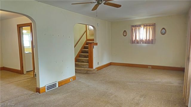 387 E York Street, Akron, OH 44310