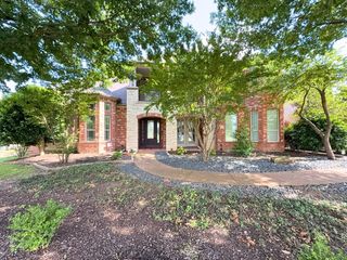 1205 Golden Gate Drive, Southlake, TX 76092