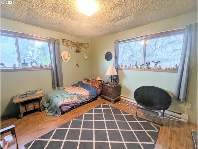 71564 PALMER JUNCTION Rd, Elgin, OR 97827