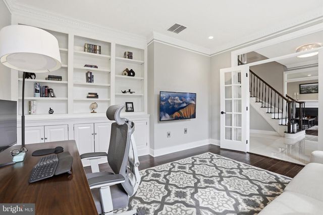 11312 TIMBERLINE DR, Oakton, VA 22124