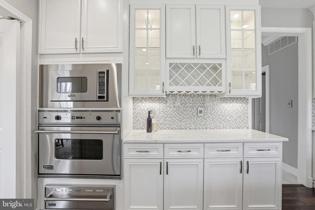 11312 TIMBERLINE DR, Oakton, VA 22124