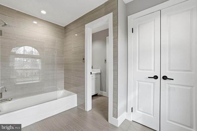 11312 TIMBERLINE DR, Oakton, VA 22124