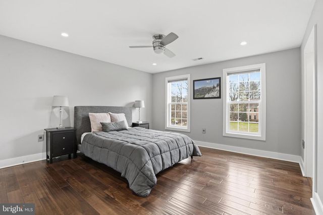 11312 TIMBERLINE DR, Oakton, VA 22124