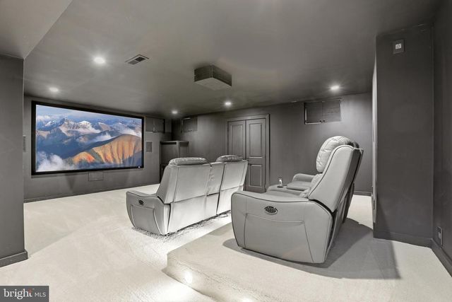 11312 TIMBERLINE DR, Oakton, VA 22124