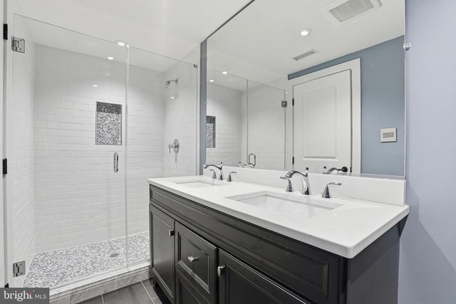 11312 TIMBERLINE DR, Oakton, VA 22124