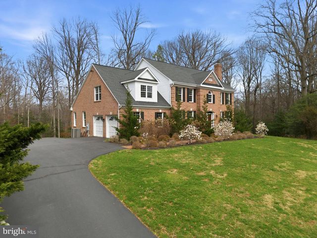 11312 TIMBERLINE DR, Oakton, VA 22124