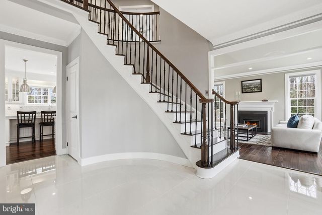 11312 TIMBERLINE DR, Oakton, VA 22124