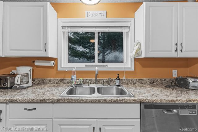 8052 Irish Road, Millington Township, MI 48746