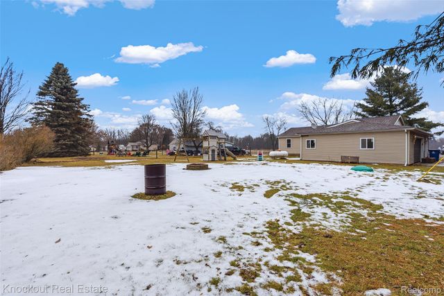 8052 Irish Road, Millington Township, MI 48746