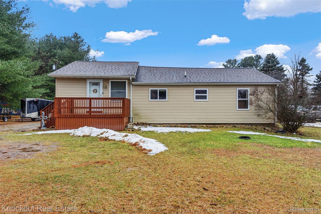 8052 Irish Road, Millington Township, MI 48746