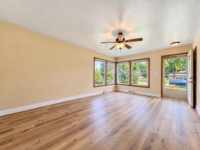 8401 S 36th STREET, Franklin, WI 53132
