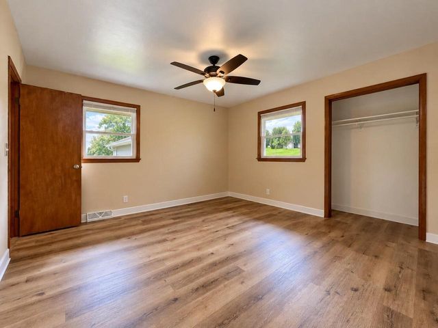 8401 S 36th STREET, Franklin, WI 53132